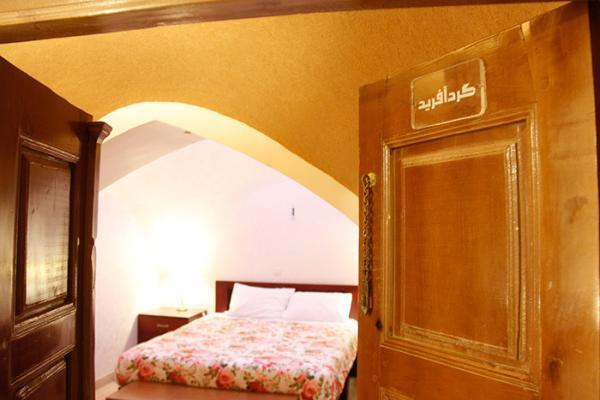 اتاق گردآفرید